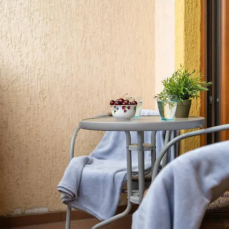 Stylowy Podgorze Parking By Renters شكلارسكا بوريبا